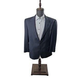 Pringle of Scotland Suit Men 42 R - gently used (retail price $600)